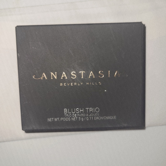 Anastasia Beverly Hills Blush Trio - Picture 1 of 4